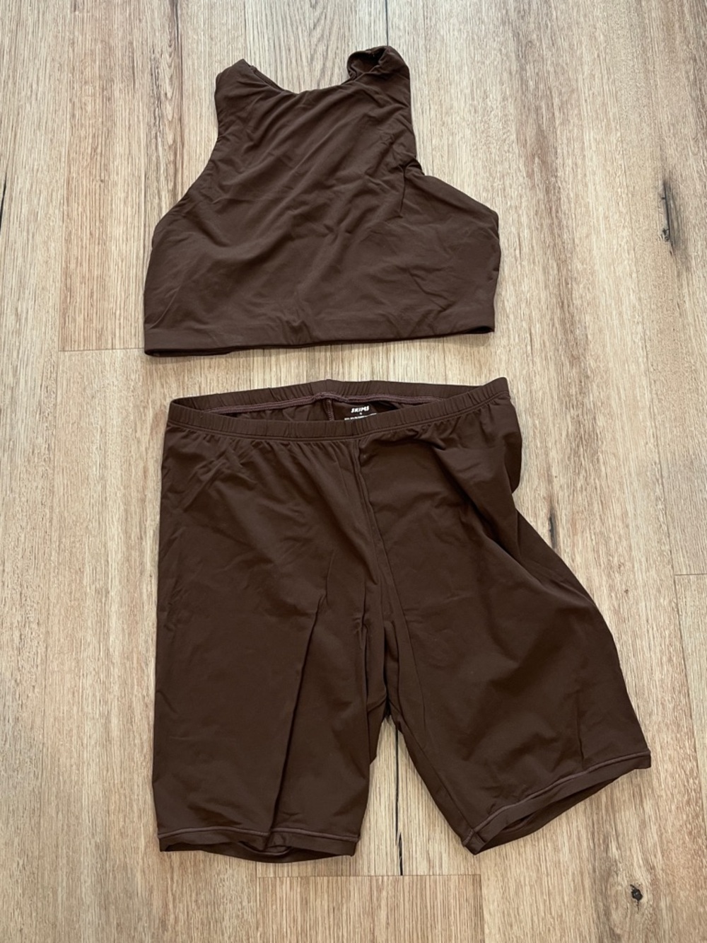 SKIMS Fits Everybody Dark Brown Set